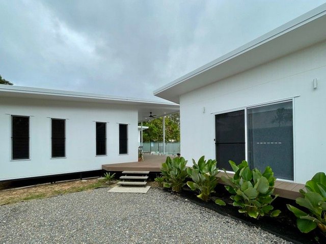 7 Oasis Drive, QLD 4873