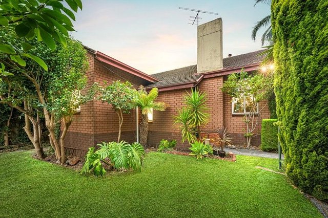 30 Aloomba Street, VIC 3148