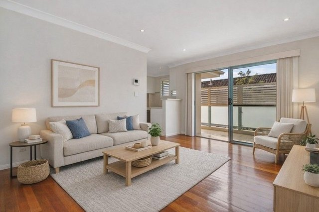 8/73 Dee Why  Parade, NSW 2099