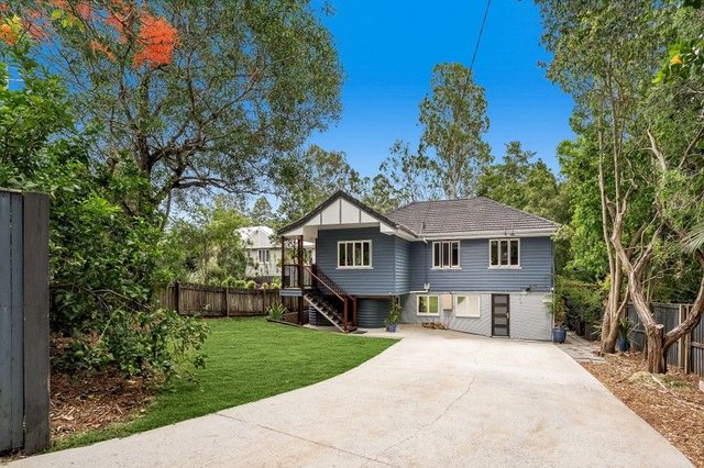 19 Bromwich Street, QLD 4061