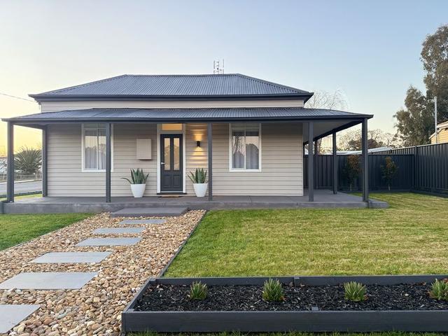 4 Powell Street, VIC 3478