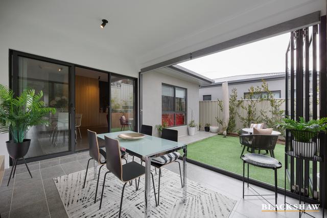 2/21 Bernacchi Street, ACT 2607