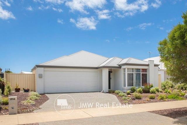 202 Dunsborough Lakes Drive, WA 6281