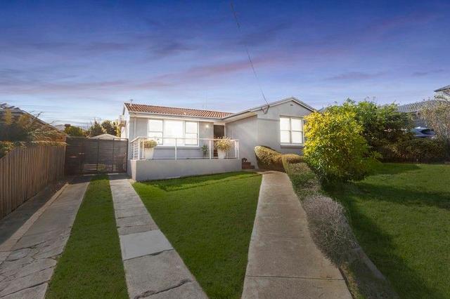 105 Valley Crescent, VIC 3046