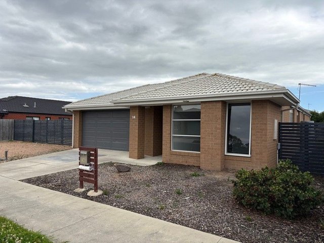 16 Kennelly Cres, VIC 3862