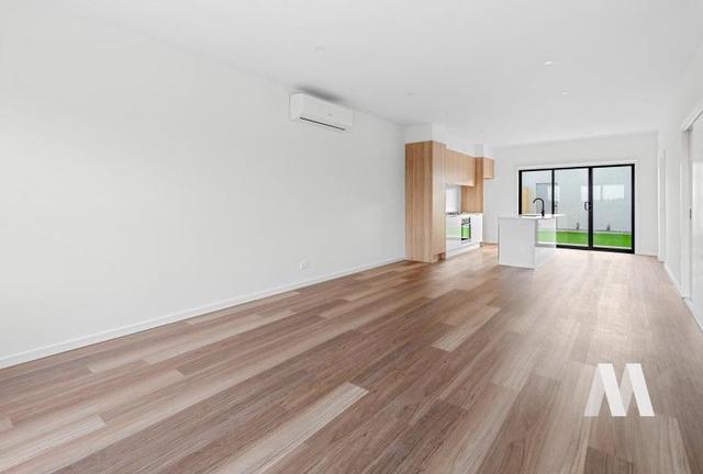 11 Banyan Walk, VIC 3064