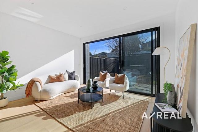 4/11 Ian Crescent, VIC 3042