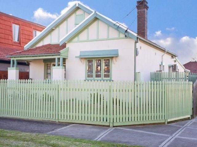 2 Linthorn Avenue, NSW 2133