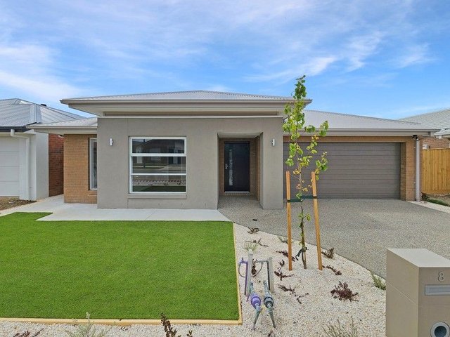 8 Sampford Street, VIC 3217