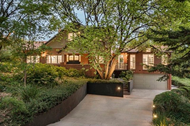 8 Winson Green Road, VIC 3126