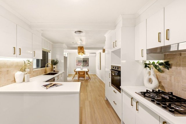 13 Dale Street, QLD 4019