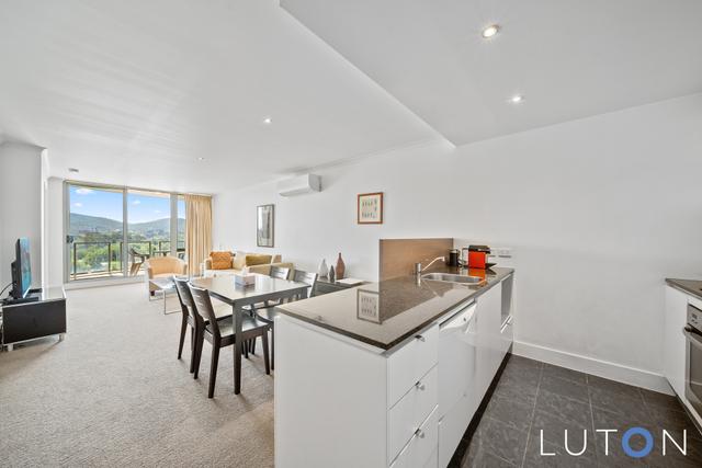 30/18 Moore Street, ACT 2612