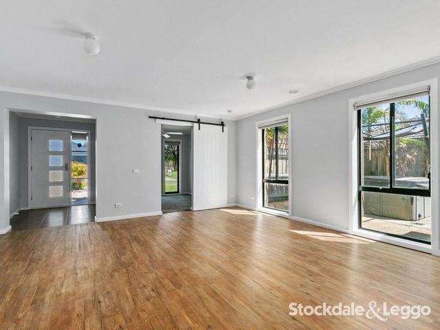 6 Palmgate Terrace, VIC 3844