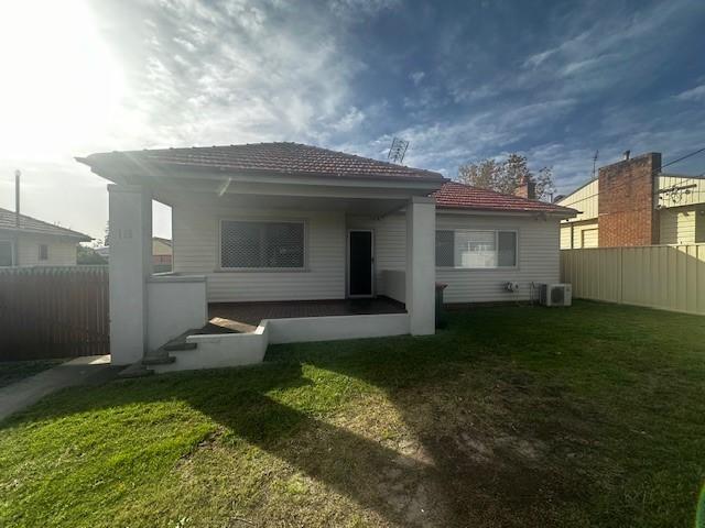 18 Warringhi Street, NSW 2324