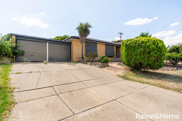 37 Merinda Crescent, NSW 2650
