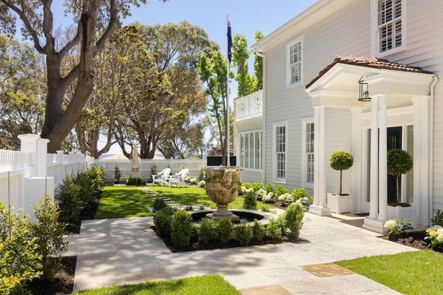 40-42 Rosserdale Crescent, VIC 3930