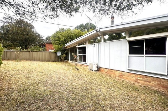 13 Sturt Street, NSW 2560