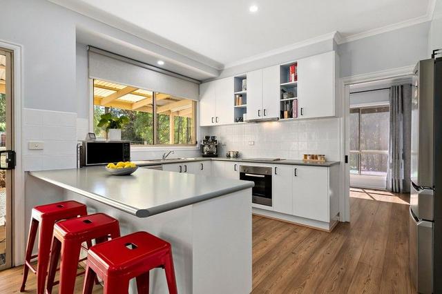 11 Ward Street, VIC 3763