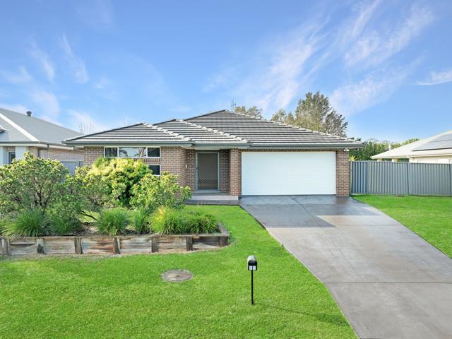 37 Bowerbird Street, NSW 2541