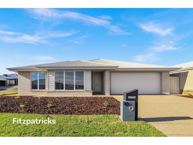10 Tooleybuc Street, NSW 2650