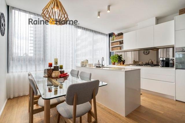 402/26 Shepherd, NSW 2170