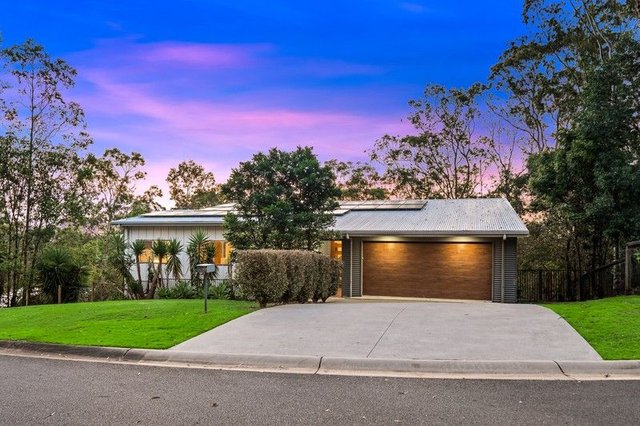 21 Range Drive, QLD 4128
