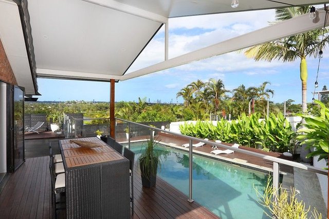 16 Explorers Way, QLD 4213