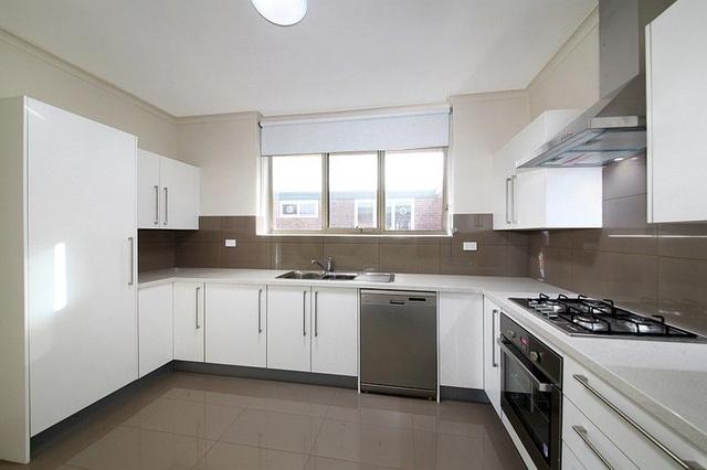 18/8-10 Kelvin Grove, VIC 3181