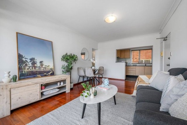 2/7 Bruce Street, NSW 2131