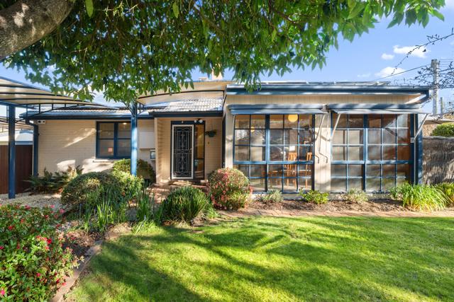 2 Greenhood Place, ACT 2602