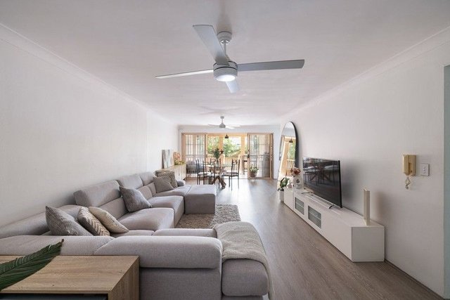 4/15-17 Apsley Street, NSW 2222