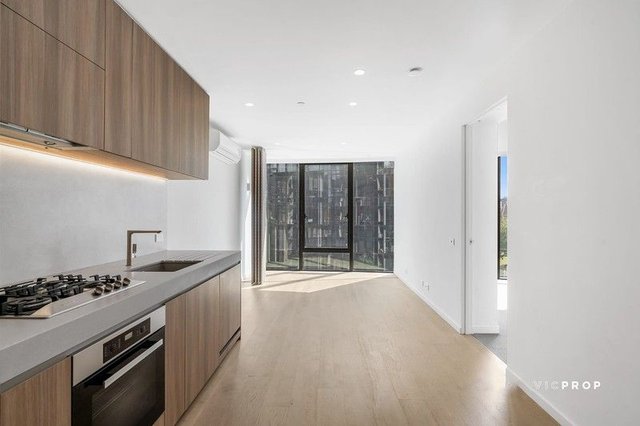 702/605 St Kilda Road, VIC 3000