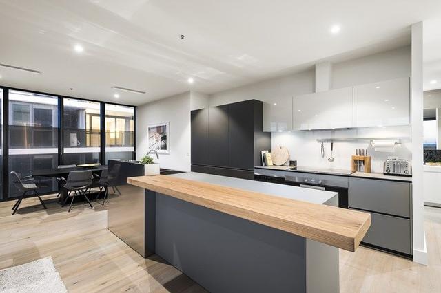 701/14 Queens Road, VIC 3000