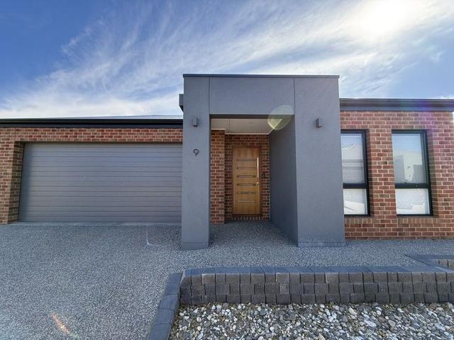 9/5 Philippa Crescent, VIC 3500