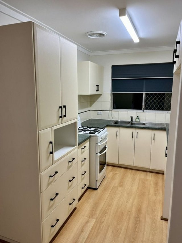 2/8-10 Mayer Close, WA 6062