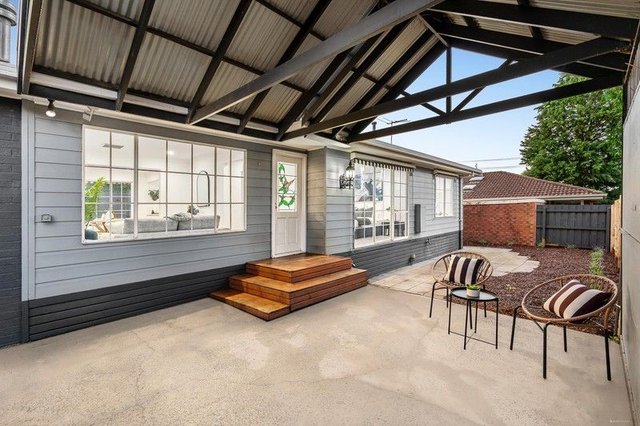 2/4 Lois Street, VIC 3135