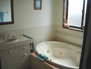 Ensuite (2003-09-23)