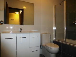 Bathroom (2015-10-01)