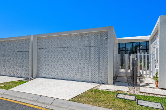 42 Theatre Drive, QLD 4217