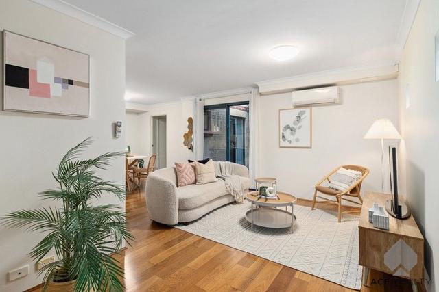 10/292 Harborne Street, WA 6016