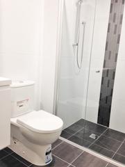 Bathroom (2017-08-01)
