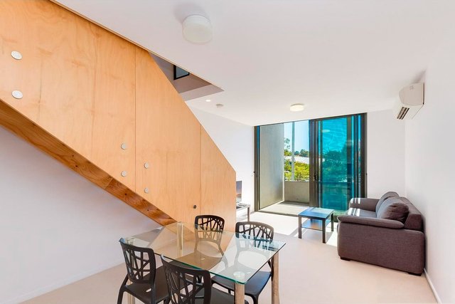 12/97 Eastern Valley Way, ACT 2617