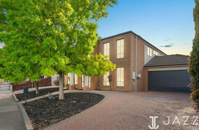 33 Rose Grange Boulevard, VIC 3029