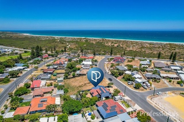 16 Whitfield Drive, WA 6037