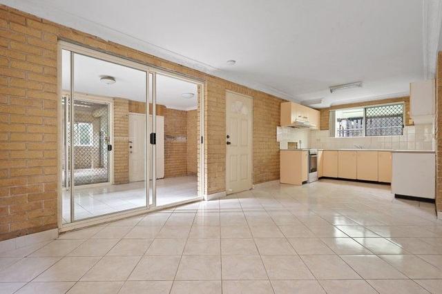2/46 Carl Street, QLD 4102