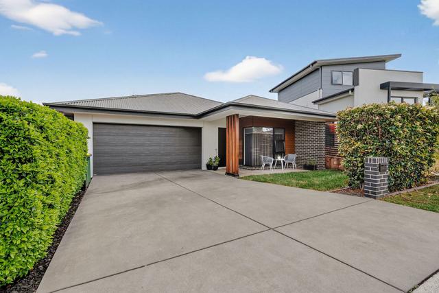 6 Saphira Street, NSW 2620