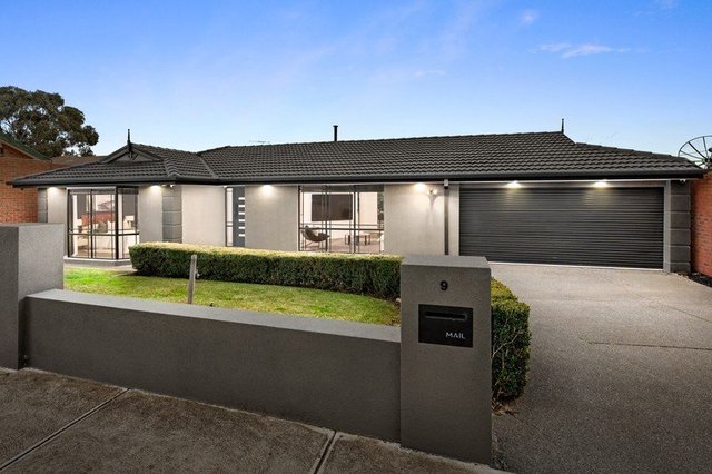 9 Plowman Court, VIC 3076