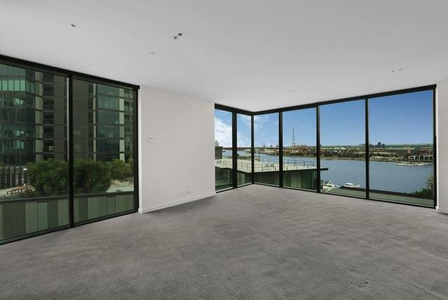 102/8 Waterside Place, VIC 3008