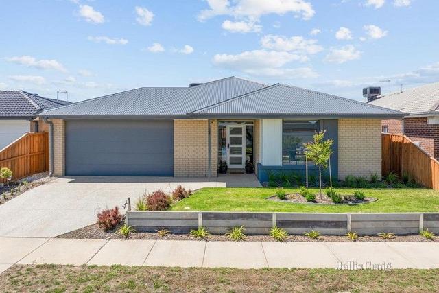 24 Steamboat Avenue, VIC 3358