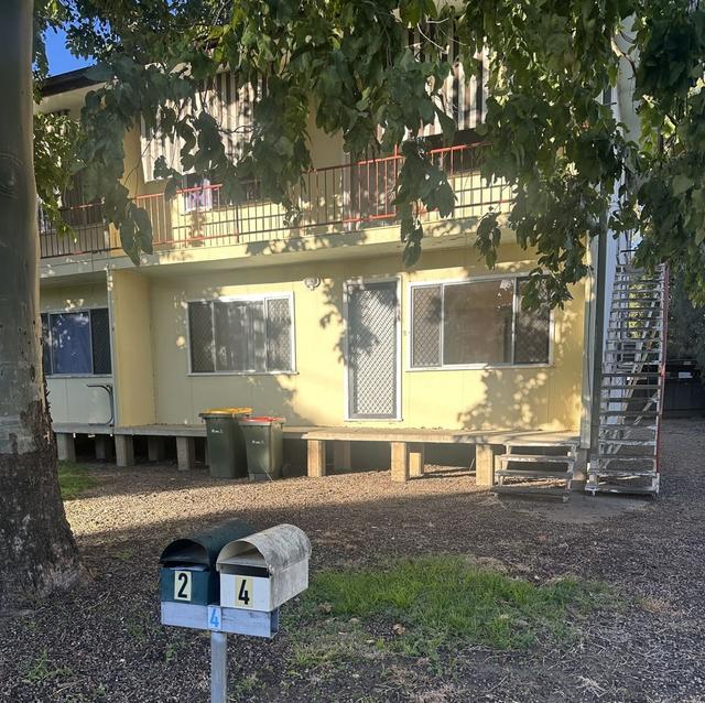 2 4 Condor Crescent, NSW 2400